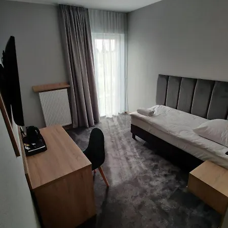 Nowe M4 Zyrardow Centrum - Blisko Suntago Exterior foto