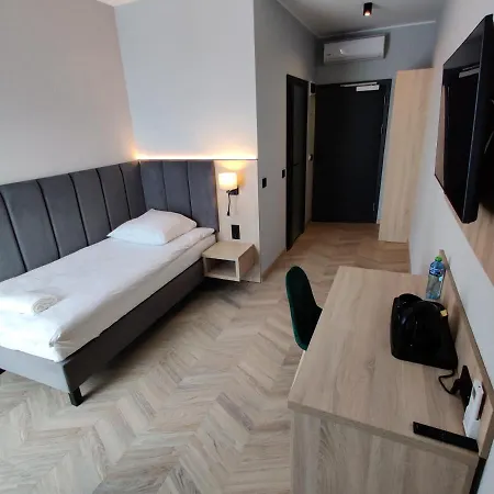 Nowe M4 Zyrardow Centrum - Blisko Suntago Exterior foto